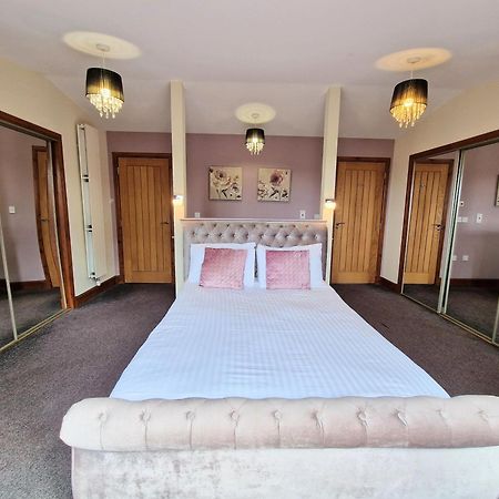 فيلا Torridon 1 With Private Hot Tub - Fife - Loch Leven - Lomond Hills- Pet Friendly Kelty المظهر الخارجي الصورة