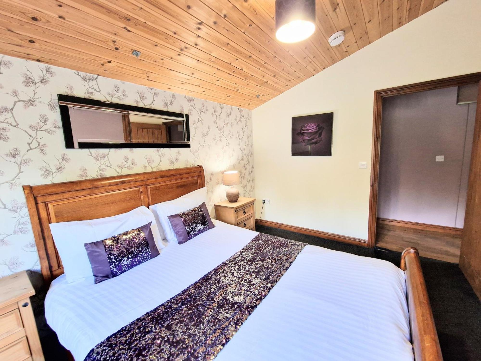 فيلا Torridon 1 With Private Hot Tub - Fife - Loch Leven - Lomond Hills- Pet Friendly Kelty المظهر الخارجي الصورة