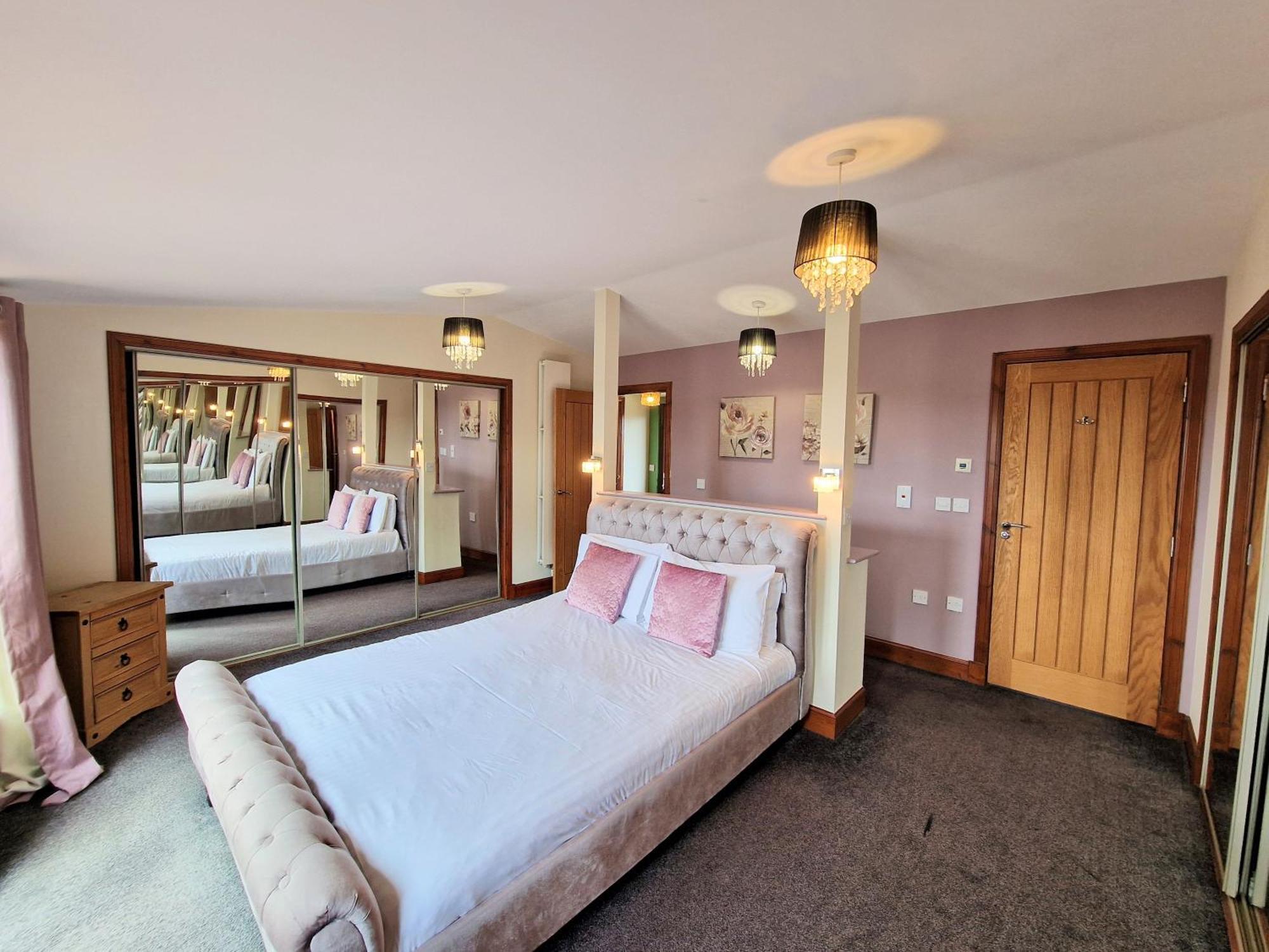 فيلا Torridon 1 With Private Hot Tub - Fife - Loch Leven - Lomond Hills- Pet Friendly Kelty المظهر الخارجي الصورة