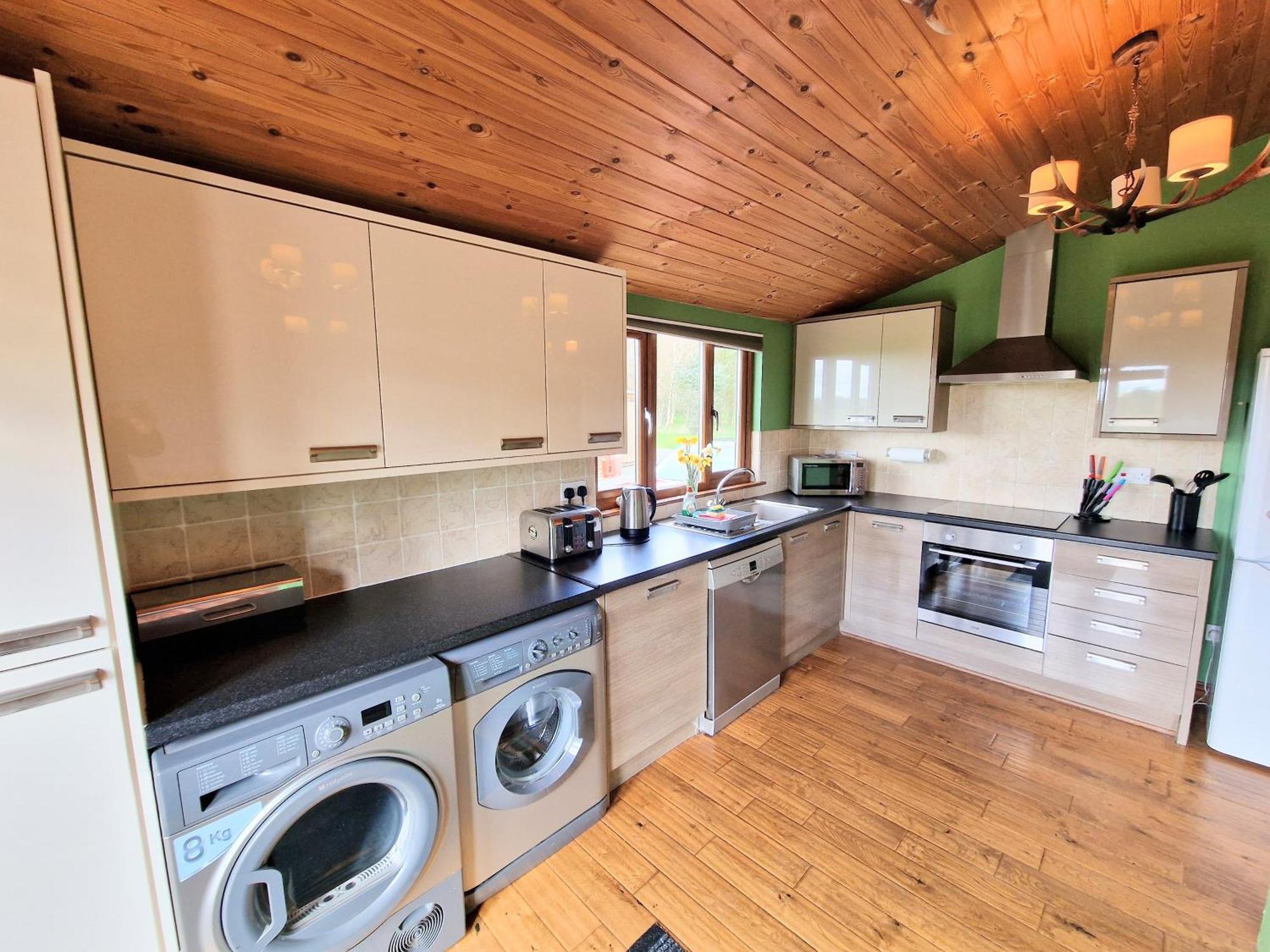 فيلا Torridon 1 With Private Hot Tub - Fife - Loch Leven - Lomond Hills- Pet Friendly Kelty المظهر الخارجي الصورة