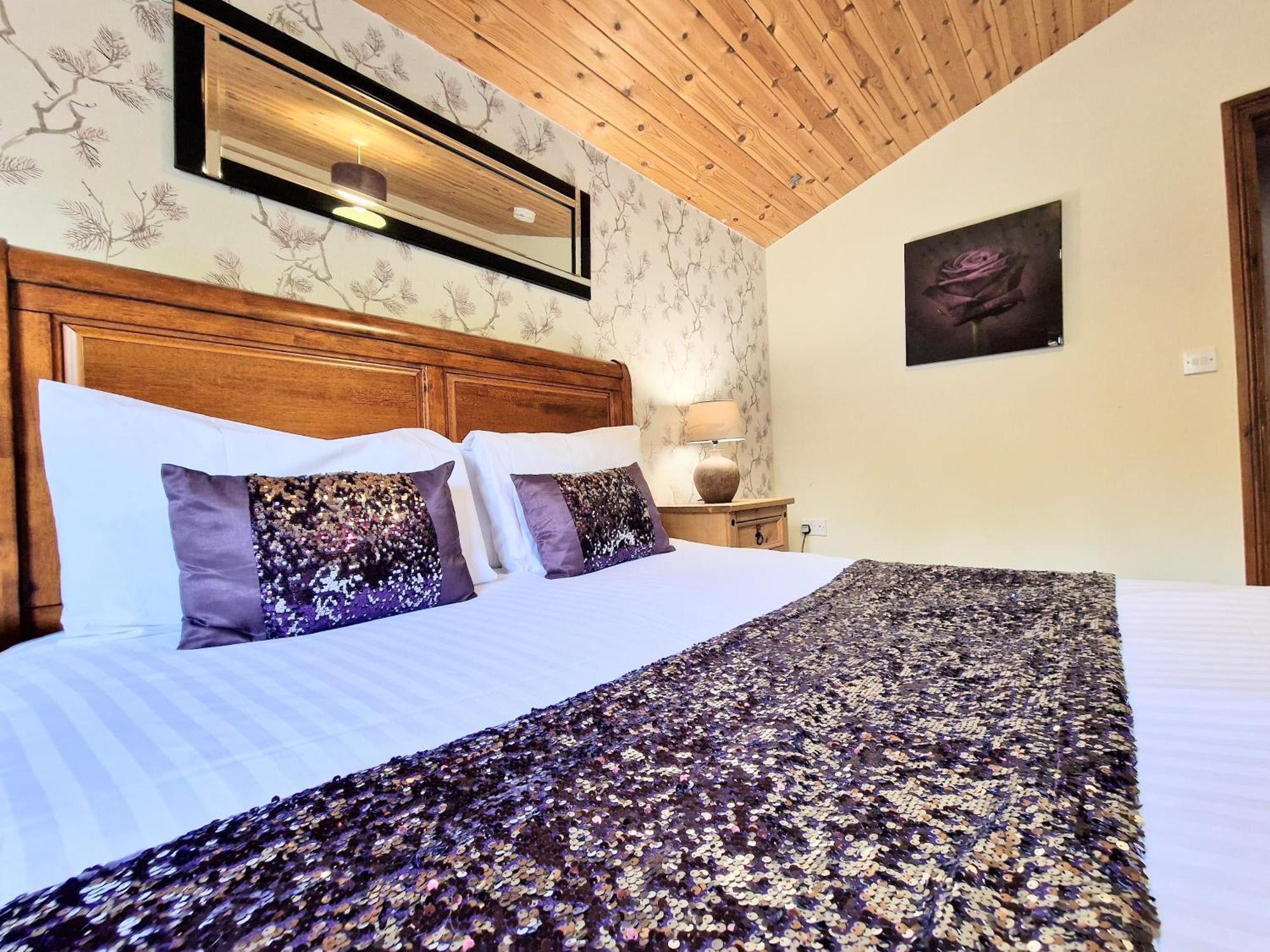 فيلا Torridon 1 With Private Hot Tub - Fife - Loch Leven - Lomond Hills- Pet Friendly Kelty المظهر الخارجي الصورة