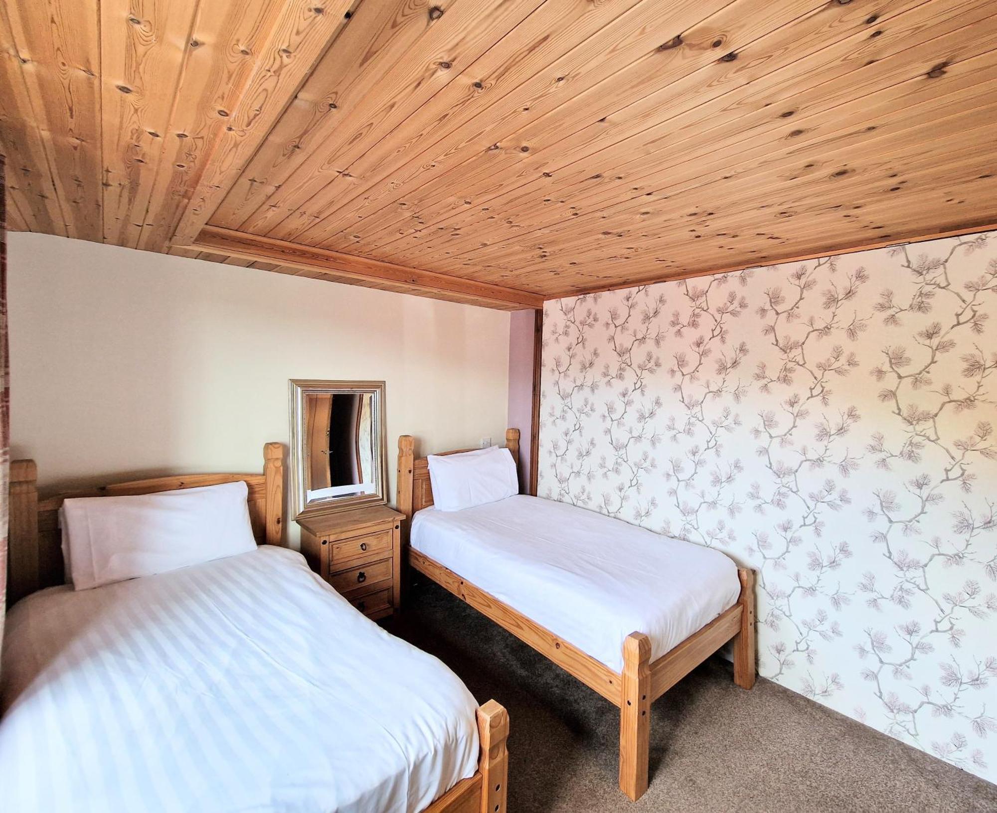 فيلا Torridon 1 With Private Hot Tub - Fife - Loch Leven - Lomond Hills- Pet Friendly Kelty المظهر الخارجي الصورة